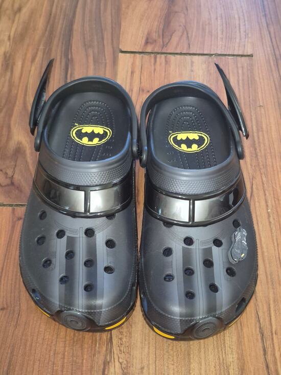 Crocs x Batman Batmobile Classic Clog M13 RARE 1 JIBBITZ WORN ONCE PRE-OWNED EXC main image 6